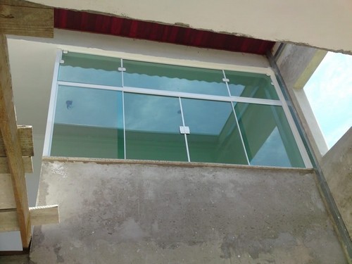 janela de vidro temperado
