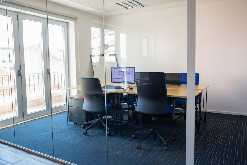 Guarda Corpo de Blindex: Elegância e Segurança para Sua Casa